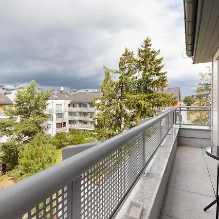 Zaruskiego 3-bedroom By Renters