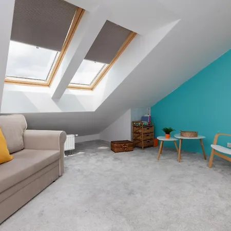 Zaruskiego 3-bedroom By Renters *