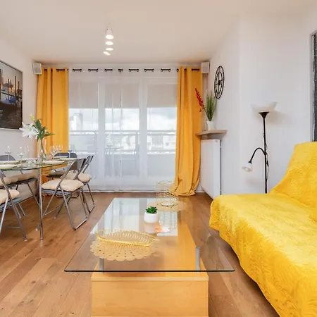 Zaruskiego 3-bedroom By Renters * Gdynia