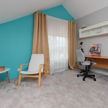 Zaruskiego 3-bedroom By Renters