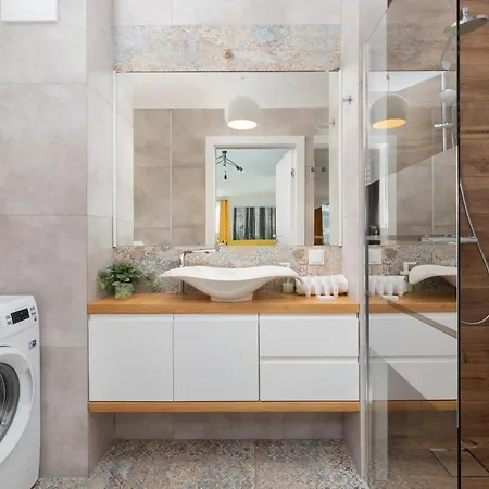 Zaruskiego 3-bedroom By Renters Lejlighed *